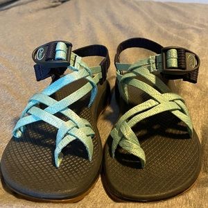Chacos cloud women’s